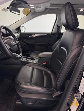 2021 Ford Escape Titanium