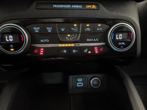 2021 Ford Escape Titanium