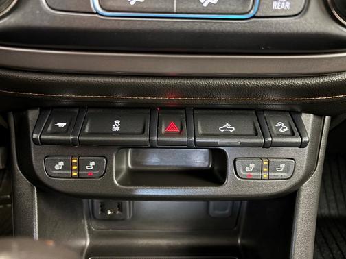 2022 GMC Canyon AT4 w/Cloth