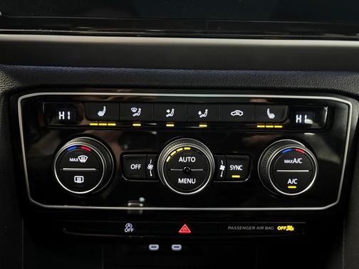 2023 Volkswagen Atlas Cross Sport 3.6 V6 SEL R-Line Black