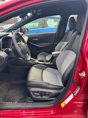 2024 Toyota Corolla Hatchback XSE