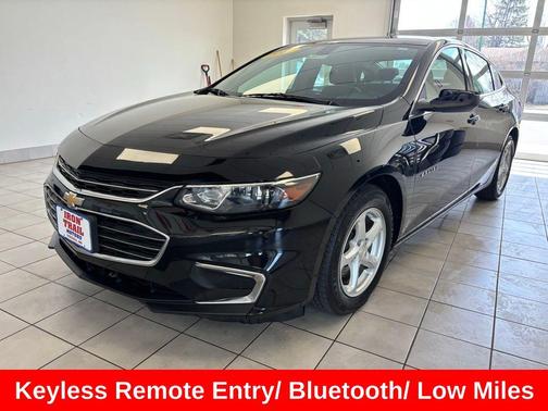 Mosaic Black Metallic 2017 Chevrolet Malibu 1LS