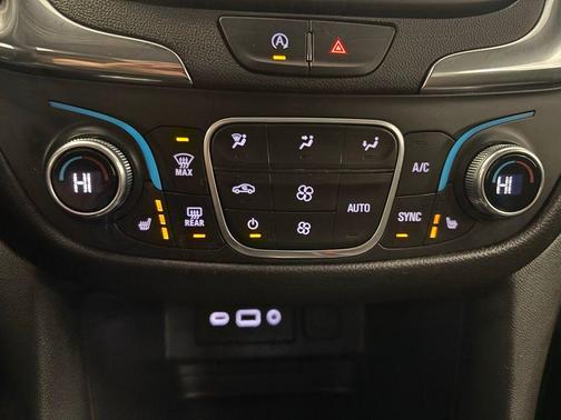 Sterling Gray Metallic 2024 Chevrolet Equinox 1LT