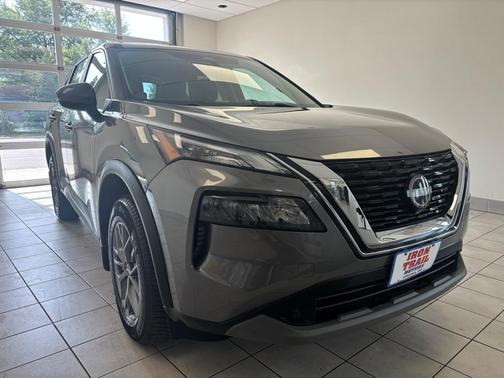 2022 Nissan Rogue S