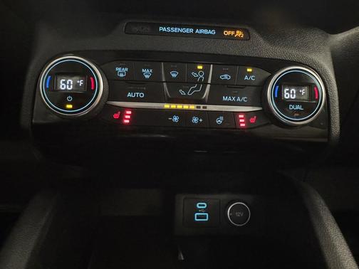 2021 Ford Escape Titanium