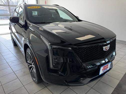 2024 Cadillac XT4 Sport