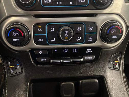 Onyx Black 2018 GMC Yukon SLT