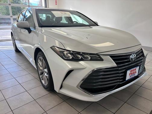 2021 Toyota Avalon XLE