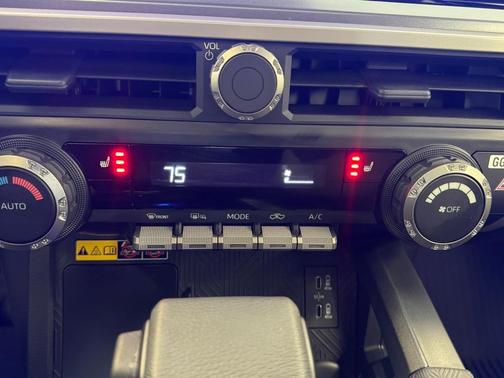 2025 Toyota Tacoma Hybrid TRD Sport