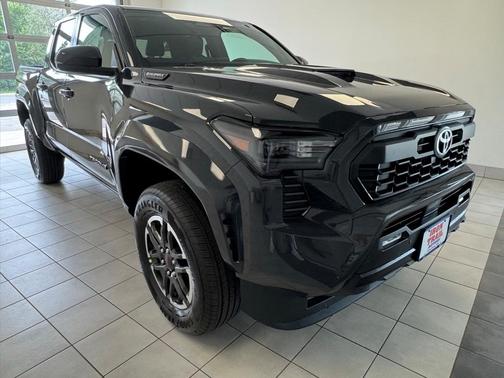 2025 Toyota Tacoma Hybrid TRD Sport