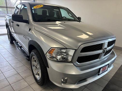 Bright Silver Metallic Clearcoat 2014 RAM 1500 Tradesman/Express
