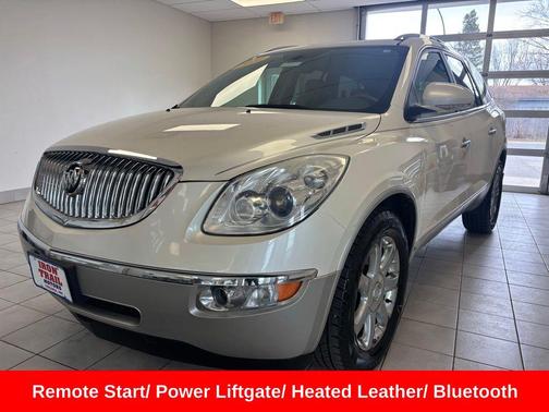 White Diamond Tricoat 2010 Buick Enclave 1XL