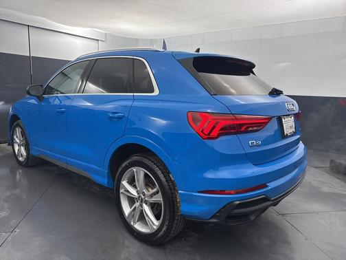 2020 Audi Q3 45 S line Premium