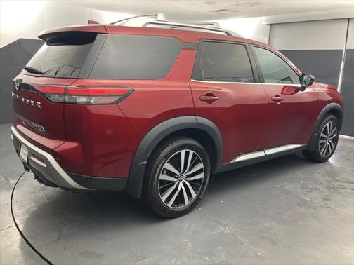 2023 Nissan Pathfinder Platinum 4WD