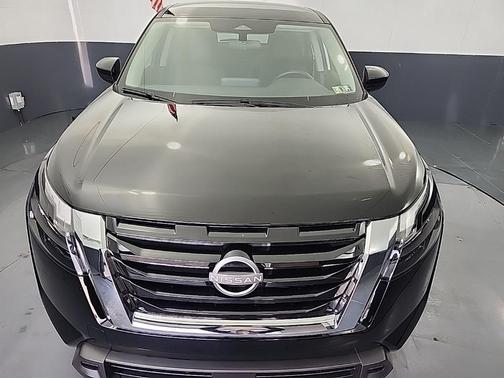 2025 Nissan Pathfinder S 4WD