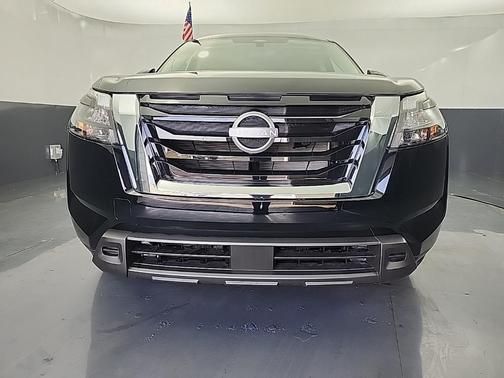 2025 Nissan Pathfinder S 4WD