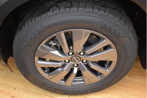 2025 Nissan Pathfinder S 4WD