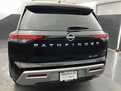 2025 Nissan Pathfinder SL 4WD