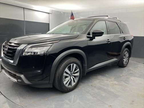 2025 Nissan Pathfinder SL 4WD