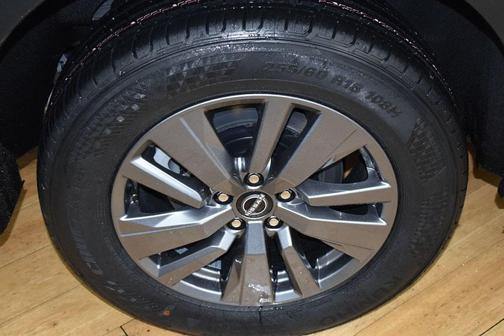 2025 Nissan Pathfinder S 4WD