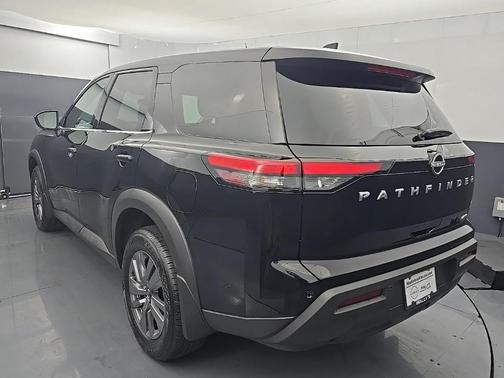 2025 Nissan Pathfinder S 4WD