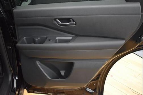 2025 Nissan Pathfinder S 4WD