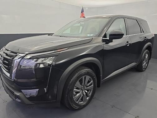 2025 Nissan Pathfinder S 4WD