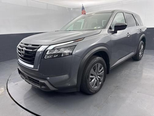 2025 Nissan Pathfinder S 4WD