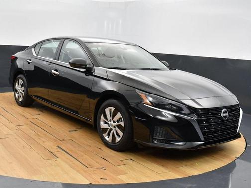 2025 Nissan Altima S FWD