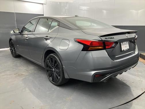 2022 Nissan Altima SR Intelligent AWD
