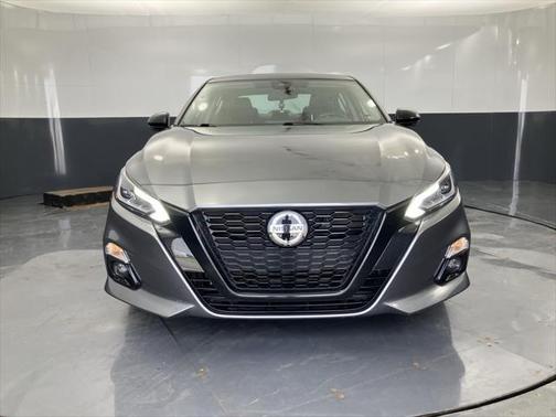 2022 Nissan Altima SR Intelligent AWD