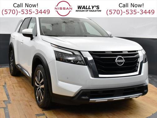 2025 Nissan Pathfinder Platinum 4WD
