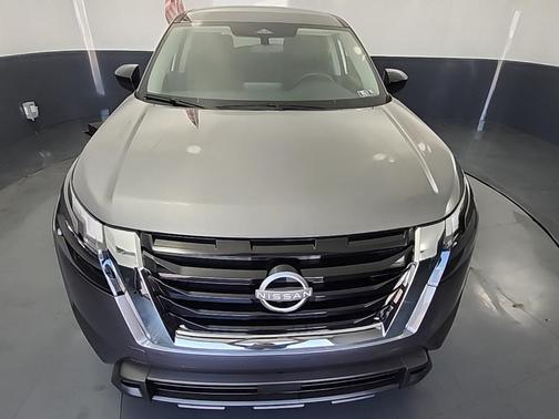 2025 Nissan Pathfinder S 4WD