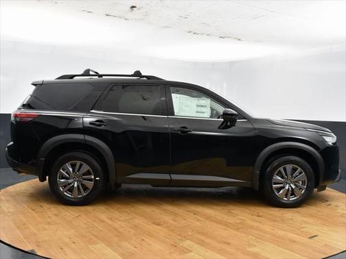 2025 Nissan Pathfinder SV 4WD