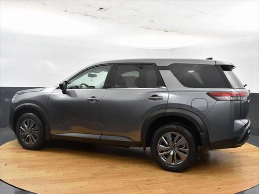 2025 Nissan Pathfinder S 4WD