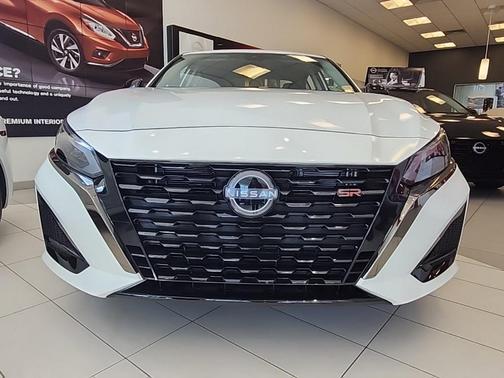 2025 Nissan Altima SR AWD