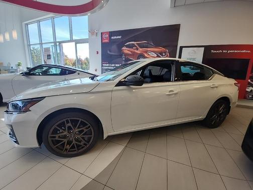 2025 Nissan Altima SR AWD