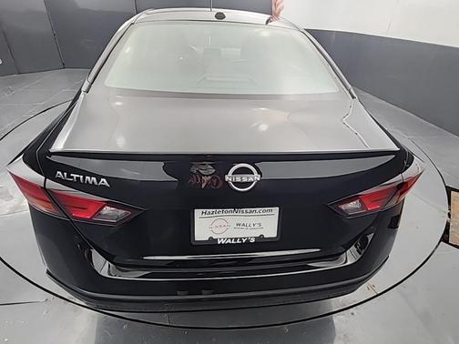 2025 Nissan Altima S FWD