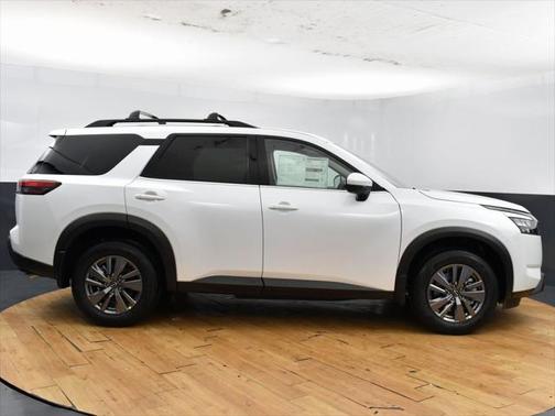 2025 Nissan Pathfinder SV 4WD