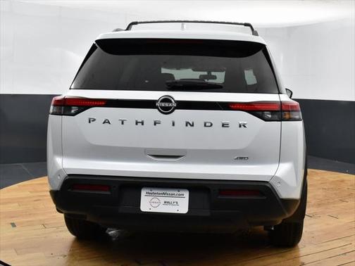 2025 Nissan Pathfinder SV 4WD