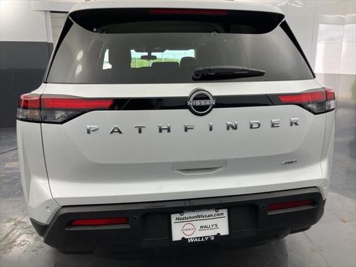 2025 Nissan Pathfinder SV 4WD