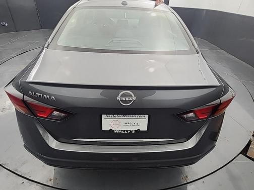 2025 Nissan Altima S FWD