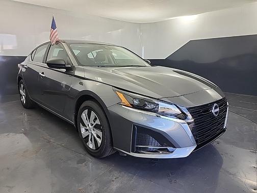 2025 Nissan Altima S FWD