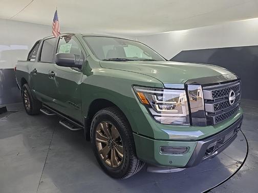 2024 Nissan Titan SV