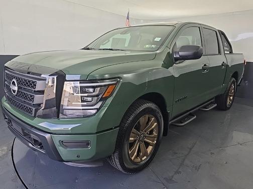 2024 Nissan Titan SV