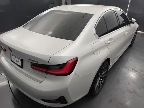 2021 BMW 330 xDrive