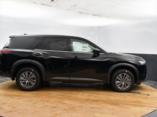 2025 Nissan Pathfinder S 4WD