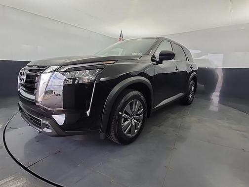 2025 Nissan Pathfinder S 4WD