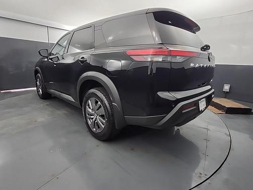 2025 Nissan Pathfinder S 4WD
