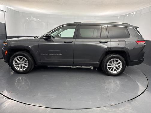 2022 Jeep Grand Cherokee L Laredo